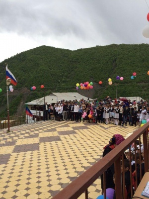 24.05.16г. в МКОУ Нахадинская СОШ Бежтинского участка прошел день последнего звонка.