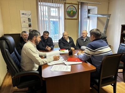 Внеплановое заседание по вопросу   происшествия в аэропорту  Махачкалы «Уйташ» провели в муниципалитете