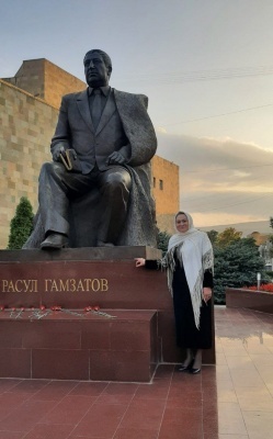 Председатель Совета женщин Бежтинского участка, директор Центра традиционной культуры народов России Наизат Магомедова: