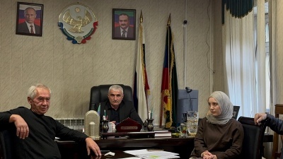 Врачи районной больницы провели лекции о профилактике полиомиелита для руководителей школ и сотрудников администрации Бежтинского участка