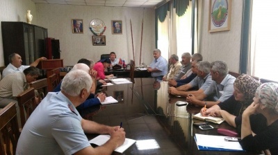 Сегодня, 3 августа, в Администрации МО «Бежтинском участке» прошло совещание по вопросам подготовки и проведения выборов депутатов Государственной Думы РФ и депутатов Народного Собрания Республики Даг