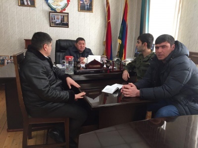 Обсудили вопросы общественно-политической обстановки по участку