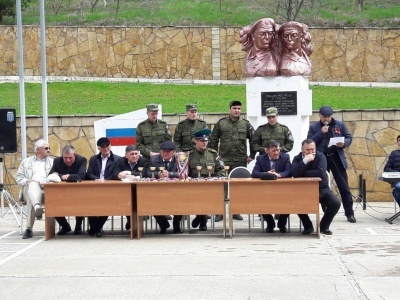 Военно-спортивный турнир среди учащихся общеобразовательных школ МО «Бежтинский участок», посвященный памяти Героям России Курбанова А.Ш. и Сулейманова М.С. провели в МО 