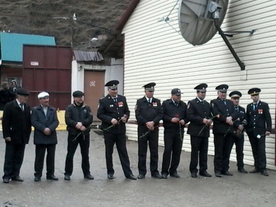 Наша служба опасна и трудна.